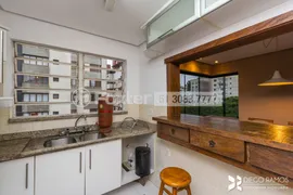 Apartamento com 3 Quartos à venda, 86m² no Mont' Serrat, Porto Alegre - Foto 18