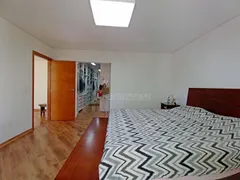 Casa de Condomínio com 3 Quartos à venda, 340m² no Granja Viana, Embu das Artes - Foto 37