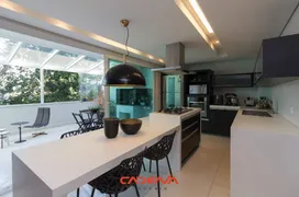 Casa de Condomínio com 3 Quartos à venda, 253m² no Santo Inácio, Curitiba - Foto 1