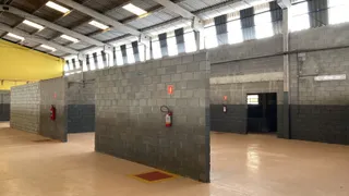 Galpão / Depósito / Armazém com 12 Quartos para alugar, 2465m² no Ribeirao do Colegio, Araçariguama - Foto 23