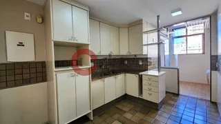 Apartamento com 3 Quartos para alugar, 135m² no Arpoador, Rio de Janeiro - Foto 19