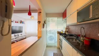 Apartamento com 3 Quartos à venda, 72m² no Chácara das Pedras, Porto Alegre - Foto 8