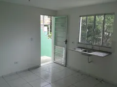 Casa com 1 Quarto para alugar, 45m² no Parque Monte Alegre, Taboão da Serra - Foto 3