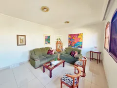 Casa com 4 Quartos à venda, 190m² no Santa Rosa, Belo Horizonte - Foto 1