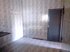 Casa com 3 Quartos à venda, 63m² no Jardim Patrícia, Uberlândia - Foto 2