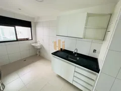 Apartamento com 3 Quartos para alugar, 81m² no Santo Amaro, Recife - Foto 8