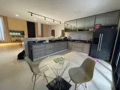 Casa com 3 Quartos para alugar, 305m² no Jardim Karaíba, Uberlândia - Foto 35