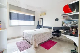 Casa de Condomínio com 3 Quartos à venda, 251m² no Loteamento Portal do Sol I, Goiânia - Foto 9