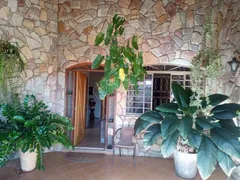 Casa com 3 Quartos à venda, 171m² no Jardim Pinheiros Vila Xavier, Araraquara - Foto 3