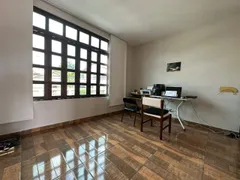 Casa com 3 Quartos à venda, 250m² no Paquetá, Belo Horizonte - Foto 14