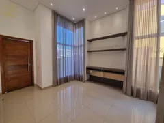 Casa de Condomínio com 3 Quartos para alugar, 198m² no Vivendas Do Arvoredo, Londrina - Foto 2