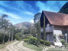 Casa com 3 Quartos à venda, 350m² no Iúcas, Teresópolis - Foto 2