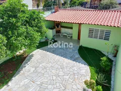 Casa com 5 Quartos à venda, 277m² no Osvaldo Rezende, Uberlândia - Foto 24