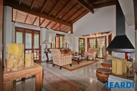 Casa de Condomínio com 5 Quartos à venda, 450m² no Alphaville, Santana de Parnaíba - Foto 6