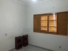 Apartamento com 3 Quartos para alugar, 207m² no Centro, Sertãozinho - Foto 12