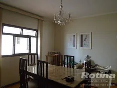 Apartamento com 3 Quartos à venda, 130m² no Martins, Uberlândia - Foto 7