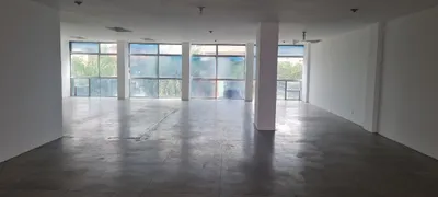 Prédio Inteiro para alugar, 1316m² no Centro, Duque de Caxias - Foto 9