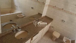 Casa com 3 Quartos à venda, 225m² no Olinda, Uberaba - Foto 16