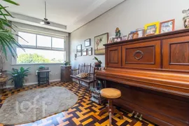 Casa com 3 Quartos à venda, 360m² no Petrópolis, Porto Alegre - Foto 2