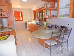 Casa de Condomínio com 4 Quartos para venda ou aluguel, 450m² no Pedro do Rio, Petrópolis - Foto 5