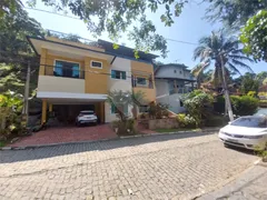 Casa com 3 Quartos à venda, 224m² no Piratininga, Niterói - Foto 1