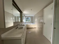 Apartamento com 4 Quartos para alugar, 257m² no Villaggio Panamby, São Paulo - Foto 22