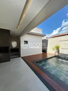 Casa com 3 Quartos à venda, 264m² no Joquei Clube, Araguari - Foto 2