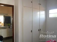 Casa com 4 Quartos à venda, 256m² no Umuarama, Uberlândia - Foto 23