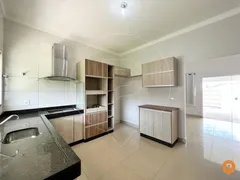 Casa com 3 Quartos à venda, 96m² no Jardim Serrano, Caldas Novas - Foto 1