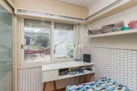 Casa com 5 Quartos à venda, 236m² no Vila Ipiranga, Porto Alegre - Foto 6
