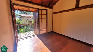 Casa de Condomínio com 3 Quartos à venda, 270m² no Pedro do Rio, Petrópolis - Foto 9