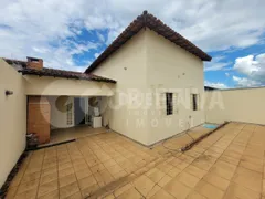 Casa com 3 Quartos à venda, 160m² no Vigilato Pereira, Uberlândia - Foto 6