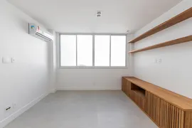 Apartamento com 2 Quartos para alugar, 65m² no Ipanema, Rio de Janeiro - Foto 2