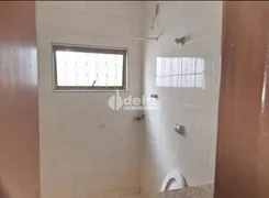 Casa com 3 Quartos à venda, 156m² no Santa Mônica, Uberlândia - Foto 10