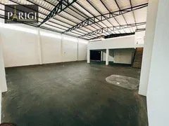 Galpão / Depósito / Armazém para alugar, 300m² no São Geraldo, Porto Alegre - Foto 1