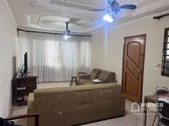 Casa com 3 Quartos à venda, 188m² no Jardim Santa Helena, Maringá - Foto 18