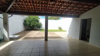 Casa com 3 Quartos à venda, 199m² no Cidade Jardim, Uberlândia - Foto 28