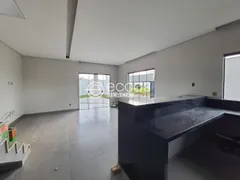 Casa com 3 Quartos à venda, 148m² no Laranjeiras, Uberlândia - Foto 4