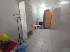 Casa com 2 Quartos à venda, 200m² no Santa Tereza, Belo Horizonte - Foto 12