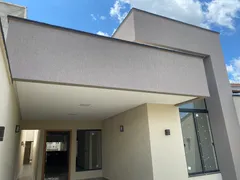 Casa com 3 Quartos à venda, 145m² no Parque das Flores, Goiânia - Foto 2