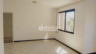 Apartamento com 3 Quartos à venda, 130m² no Morada da Colina, Uberlândia - Foto 4