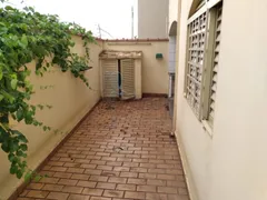 Casa com 3 Quartos para alugar, 150m² no Centro, Jardinópolis - Foto 22