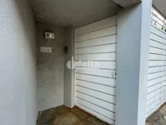 Casa com 3 Quartos à venda, 250m² no Umuarama, Uberlândia - Foto 14