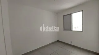 Apartamento com 2 Quartos para alugar, 52m² no Laranjeiras, Uberlândia - Foto 4