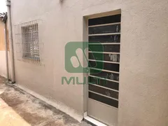 Casa com 2 Quartos para alugar, 80m² no Fundinho, Uberlândia - Foto 2