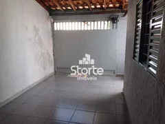 Casa com 2 Quartos à venda, 200m² no Marta Helena, Uberlândia - Foto 24