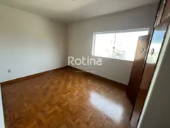 Apartamento com 3 Quartos para alugar, 100m² no Nossa Senhora Aparecida, Uberlândia - Foto 11