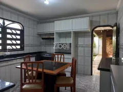 Casa com 4 Quartos à venda, 220m² no Boa Vista, Joinville - Foto 17