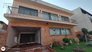 Sobrado com 4 Quartos à venda, 226m² no California, Londrina - Foto 1