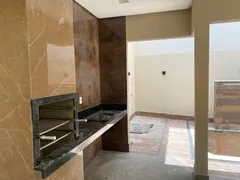 Casa com 3 Quartos à venda, 145m² no Parque das Flores, Goiânia - Foto 12